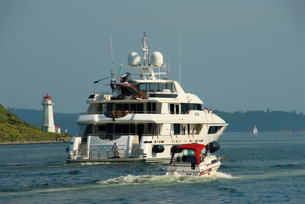 Luxurious Yacht Halifax Harbour