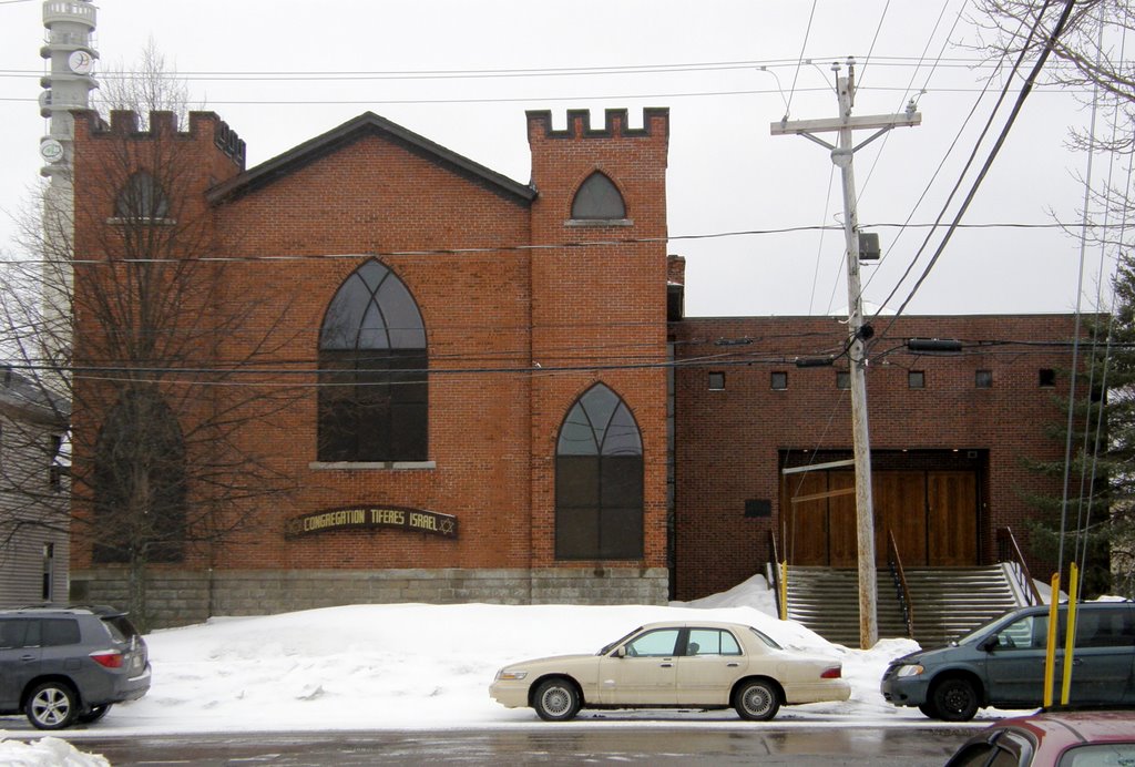 Tiferes Israel synagogue