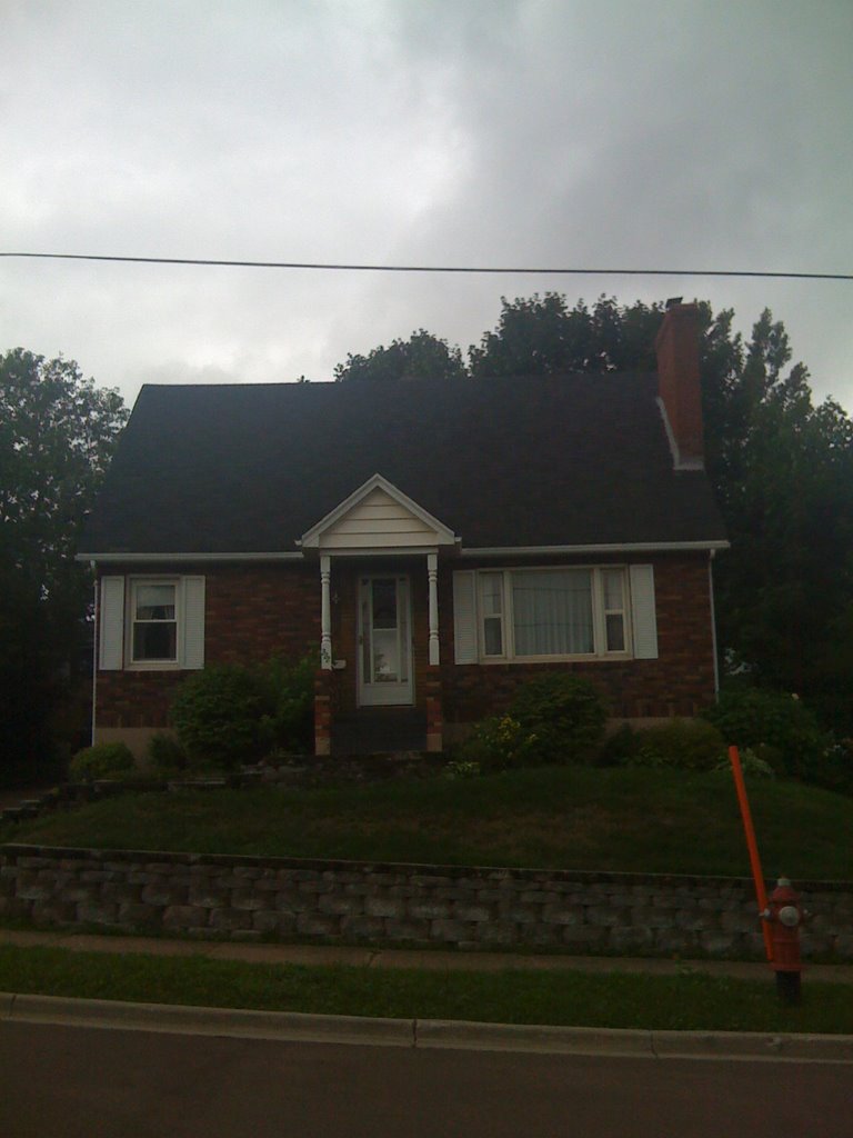 Maple St, Moncton, NB, Canada
