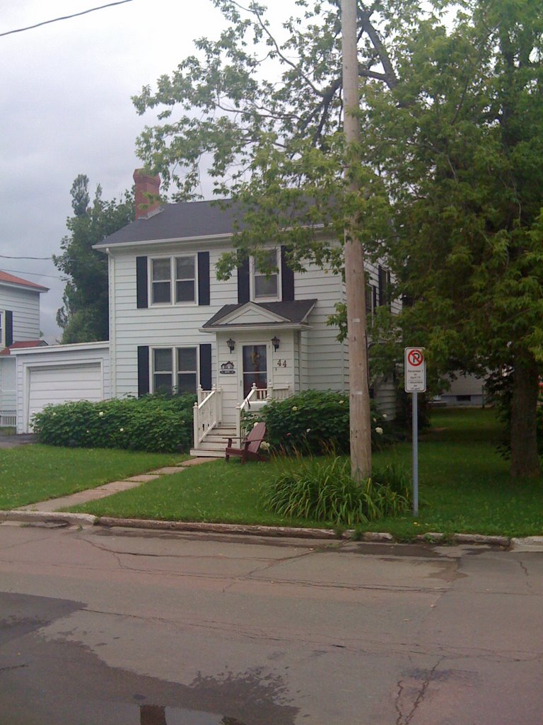 44 Thanet St, Moncton, NB, Canada