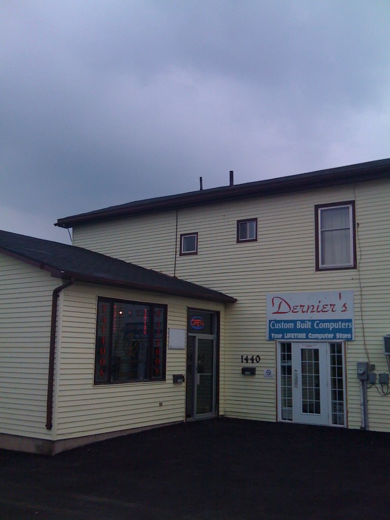 Computer Store, 1440 Main St, Moncton, NB, Canada