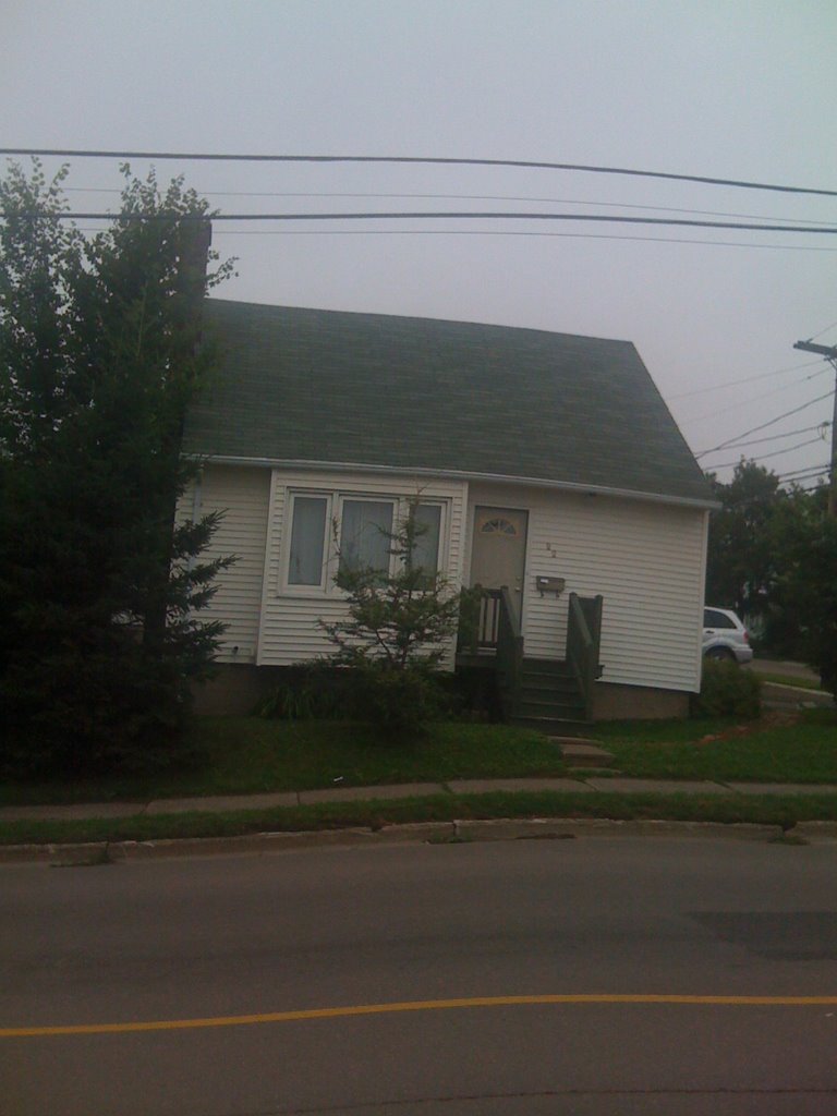 22 Connaught Ave, Moncton NB, Canada