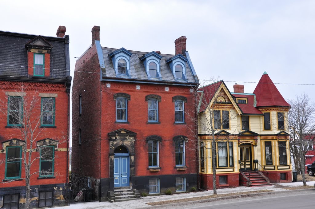 Victorian houses around Queen square -Saint John NB 2009