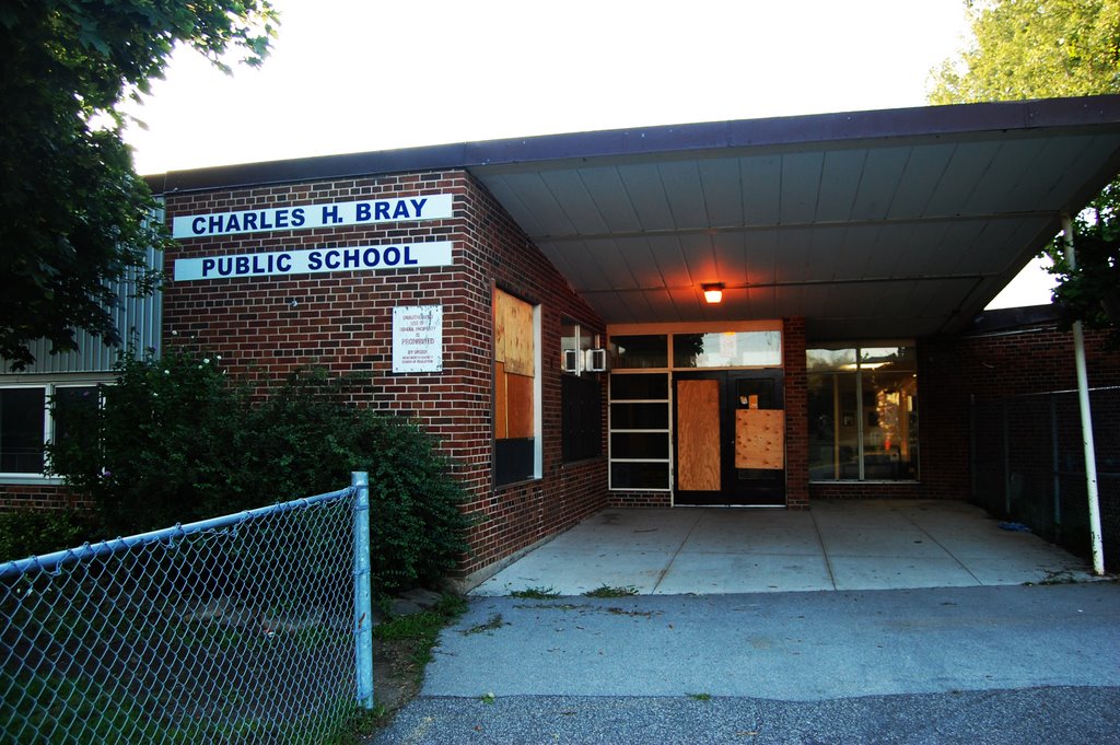 CH Bray Entrance