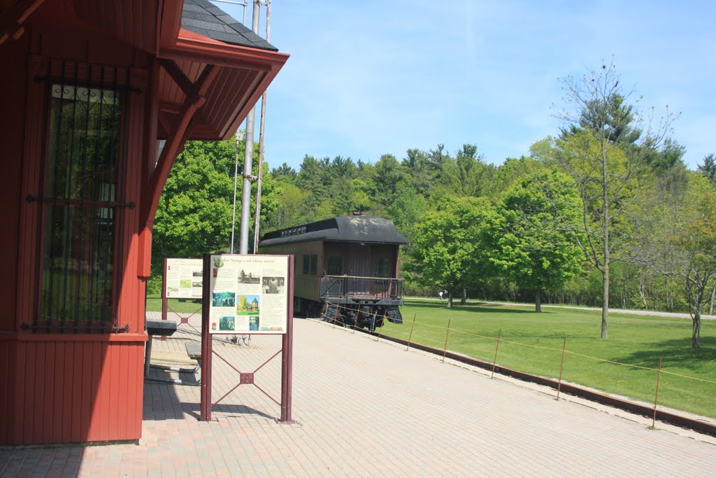 Dundas Valley Conservatio Area - Sulpher Springs Train Station