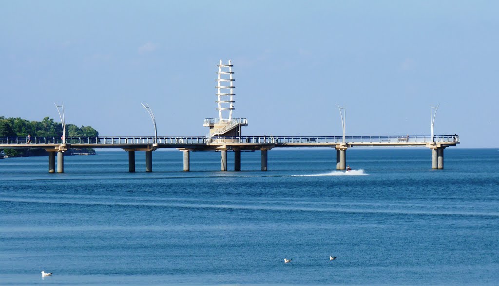 Brant St. Pier at Spencer Smith Park, Burlington Canada