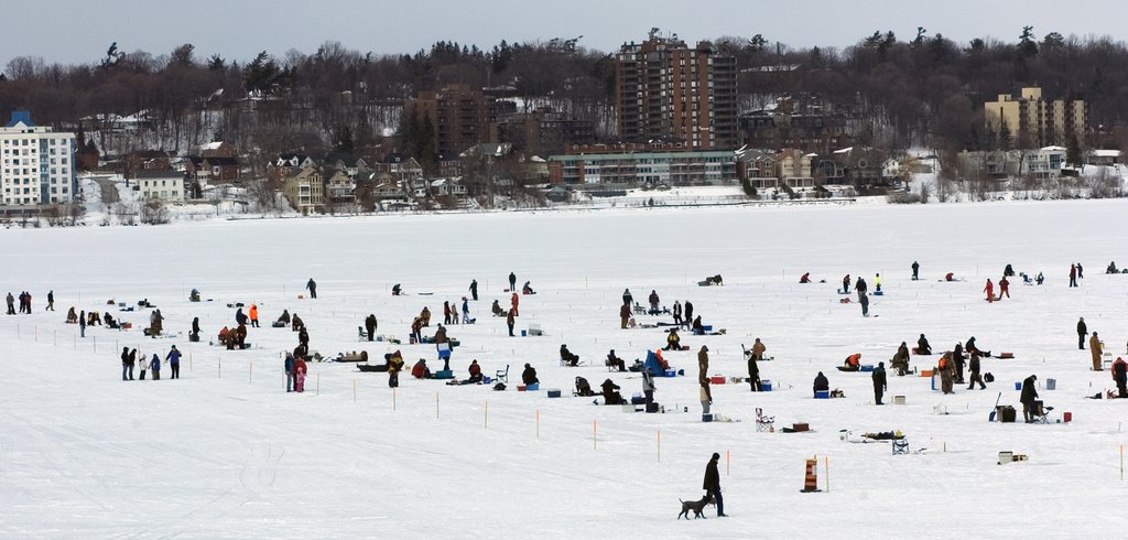Tourism Barrie, Ice Fishing Festival on Kempenfelt Bay