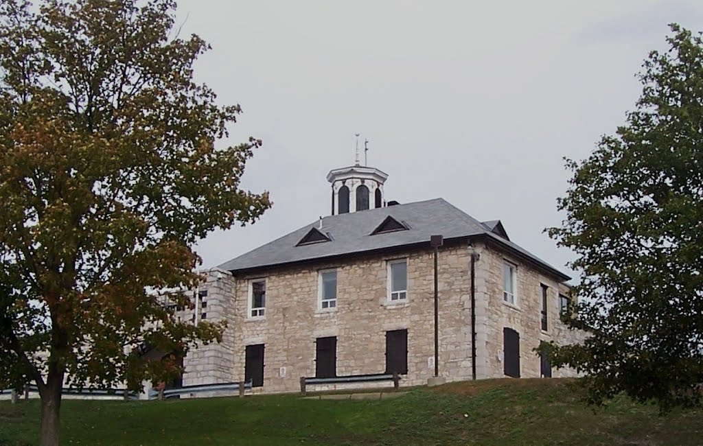 BARRIE - Simcoe County Jail