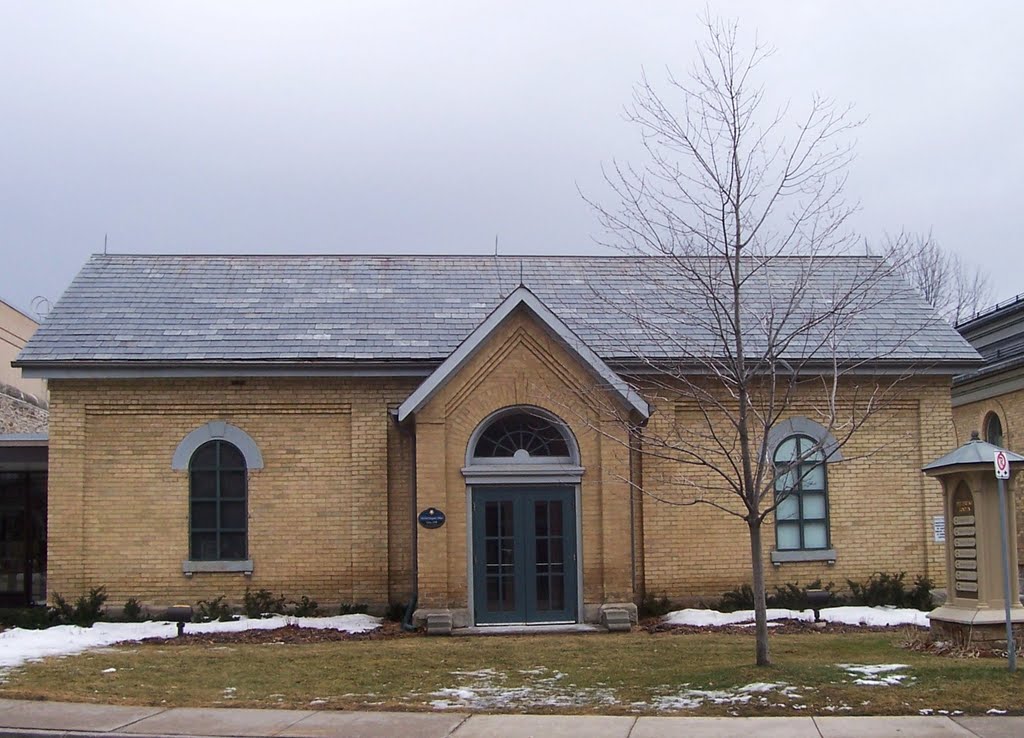 Brampton - former Land Registry Office for County of Peel (built 1890)