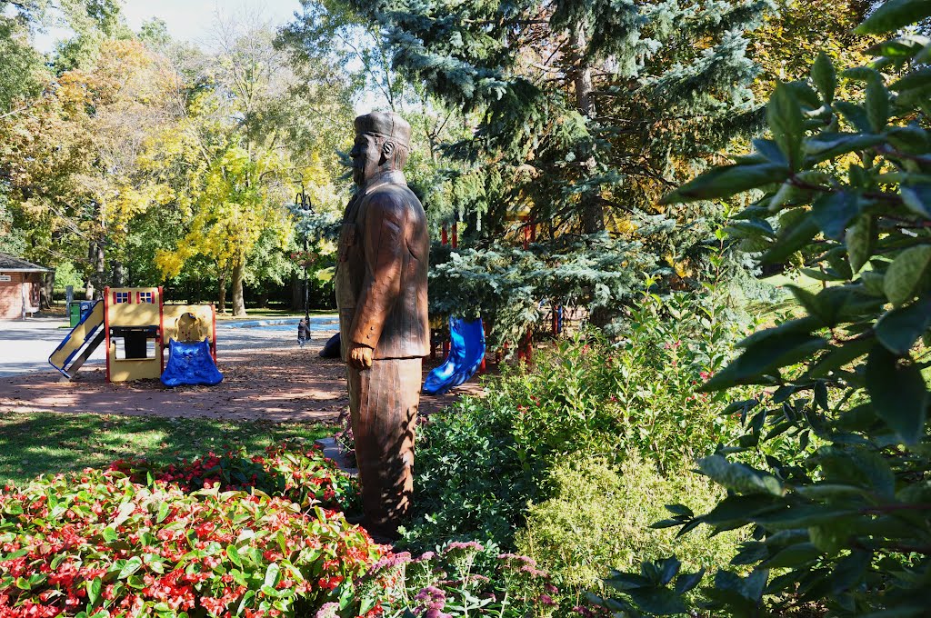 BRAMPTON - Gage Park - Playground Area