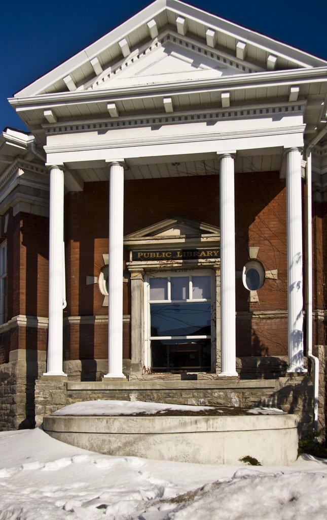 Front of the Public Library building in Brockville