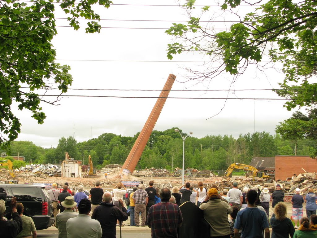 Phillips Cables Stack Falling