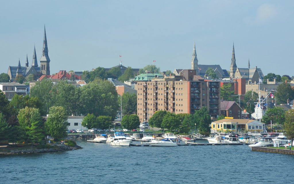 Canada, Saint Lawrence Seaway: Brockville
