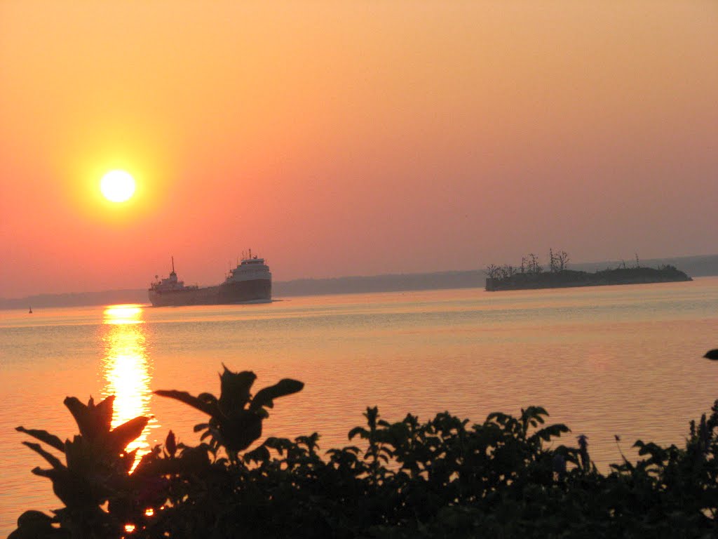 Sunrise Frieghter - 2012