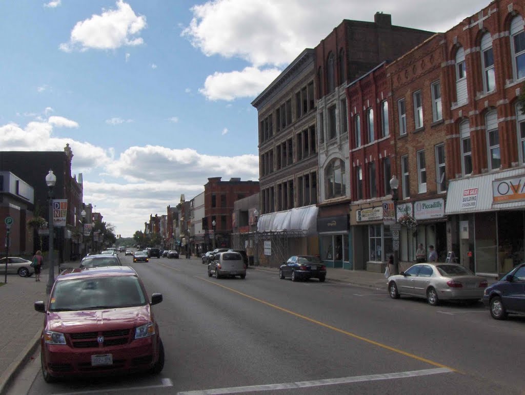 Dundas Street, GLCT