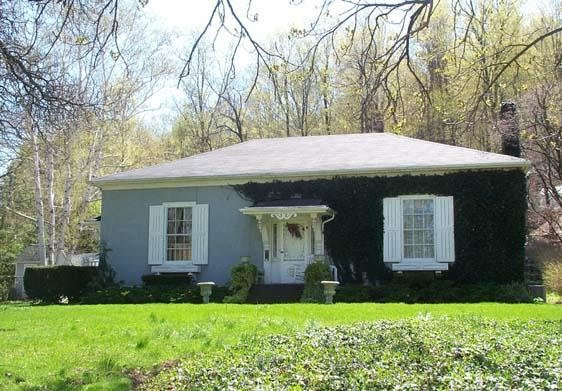 Canterbury Cottage - 129 Main Street West Grimsby