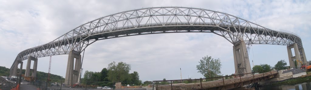 Seaway international bridge