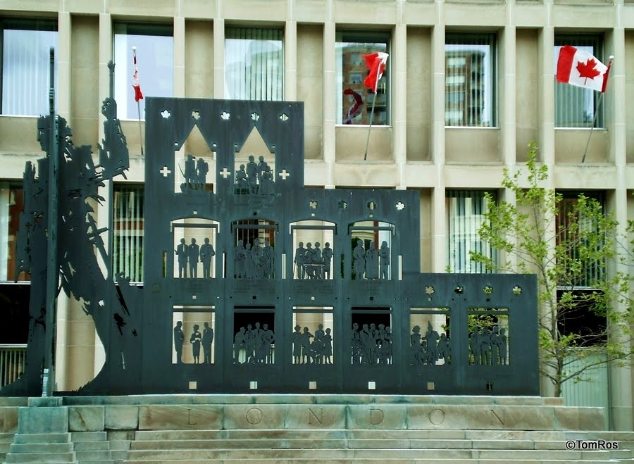 People & the City. Doreen Balabanoff- 1991. On Londons Wellington Street