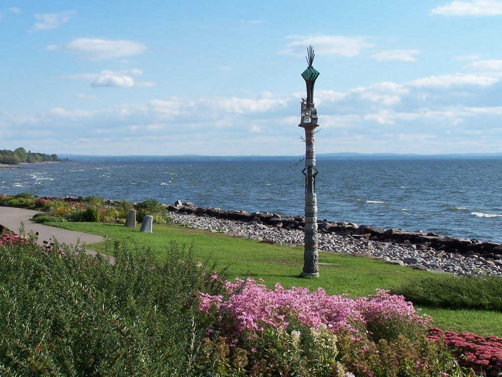 "Le Droit-à-la-Différence" Sculpture (1991), North Bay
