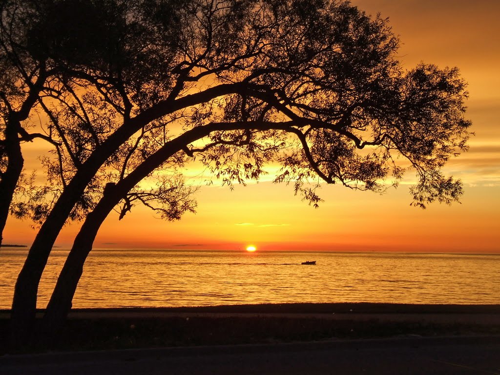 Water Front Sunset Walk North Bay, Ontario