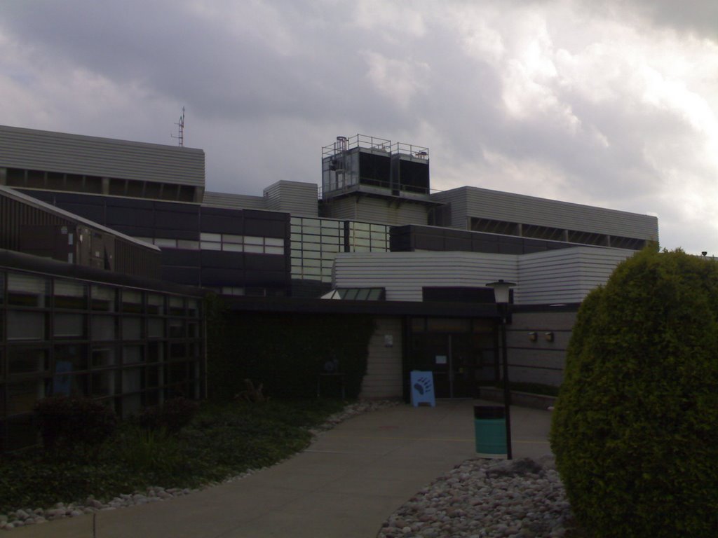 Sheridan College - Main Entrance