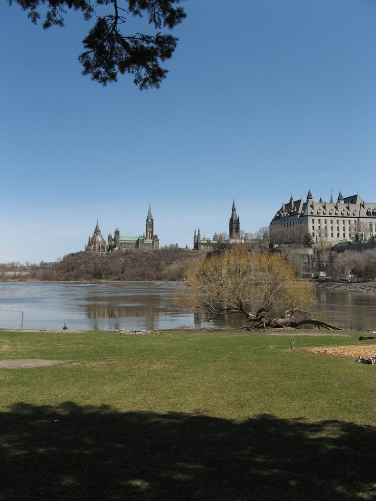 Parliament hill from Victoria Island - April 2007