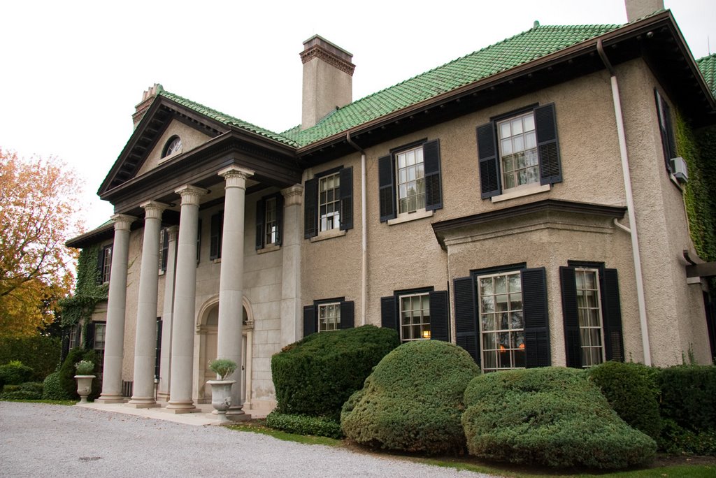 Parkwood Estates - Oshawa - Main Entrance