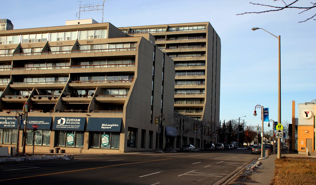 Oshawa,McLaughlin Square