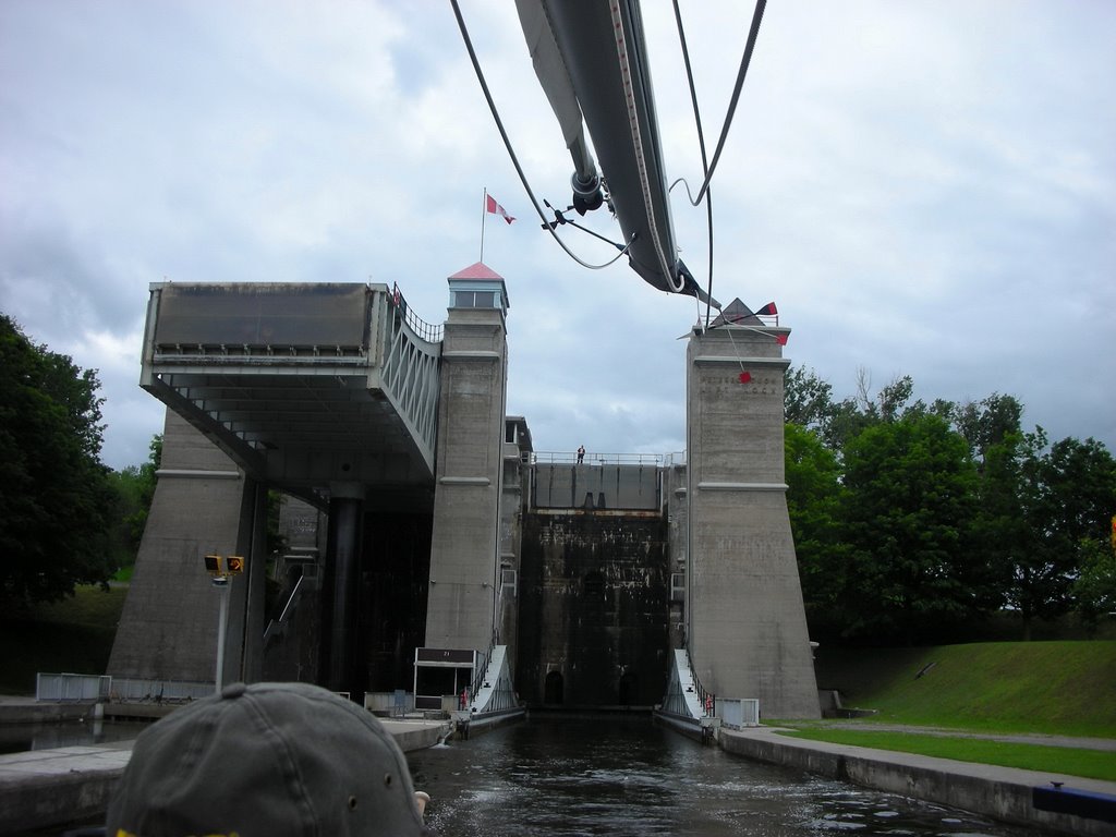 Below Peterborough lift lock