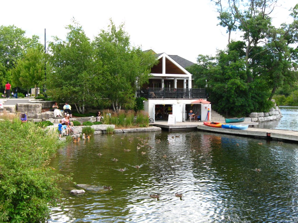 Silver Bean Cafe in Milennium Park