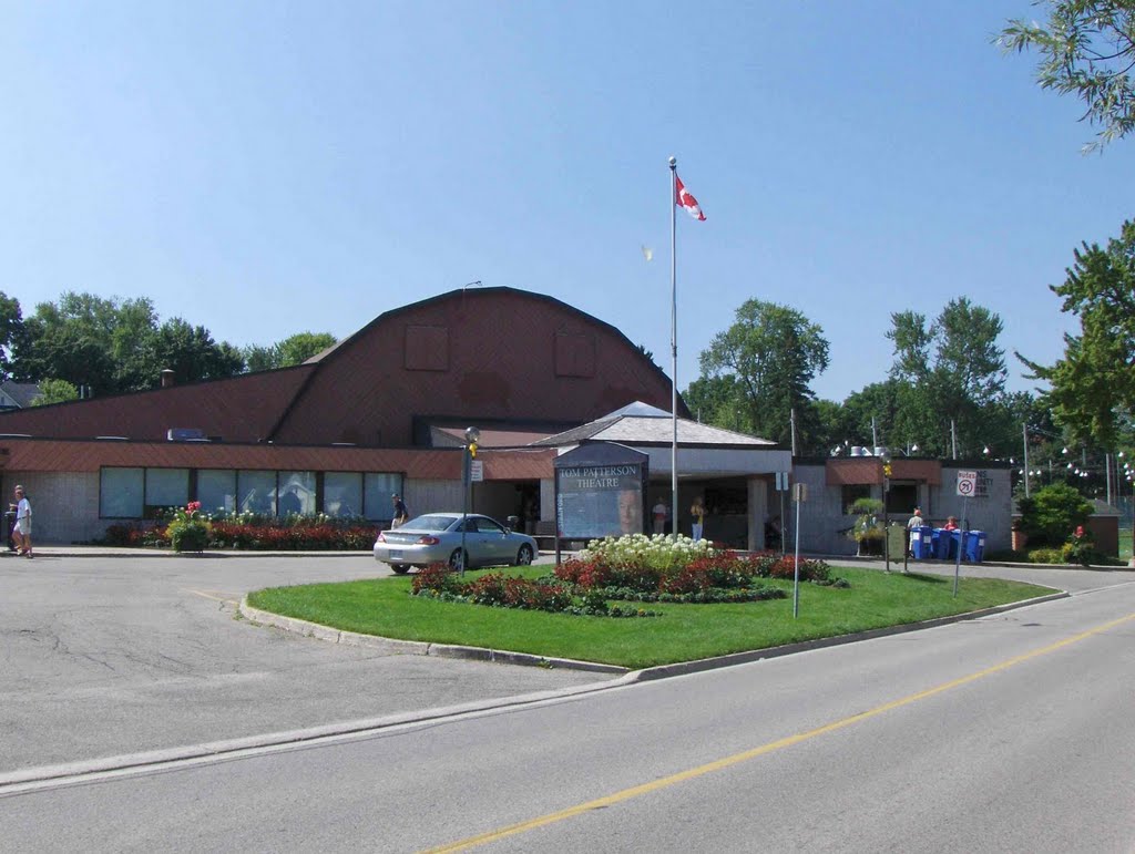 Tom Patterson Theatre, GLCT