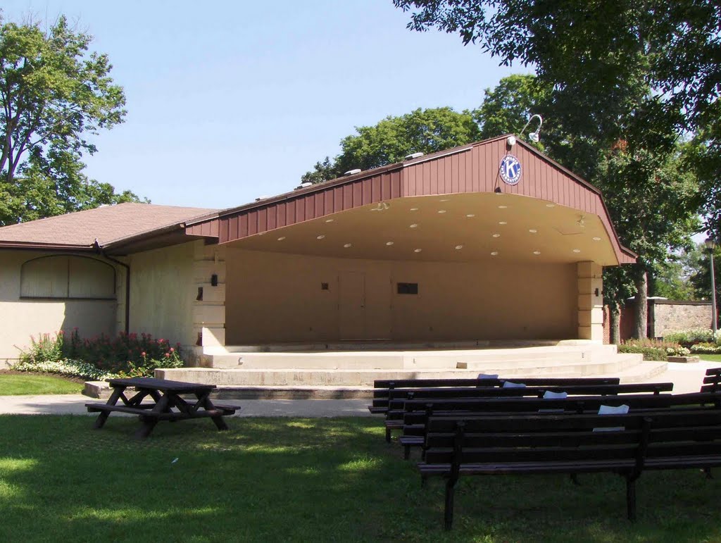 Kiwanis Bandshell, GLCT