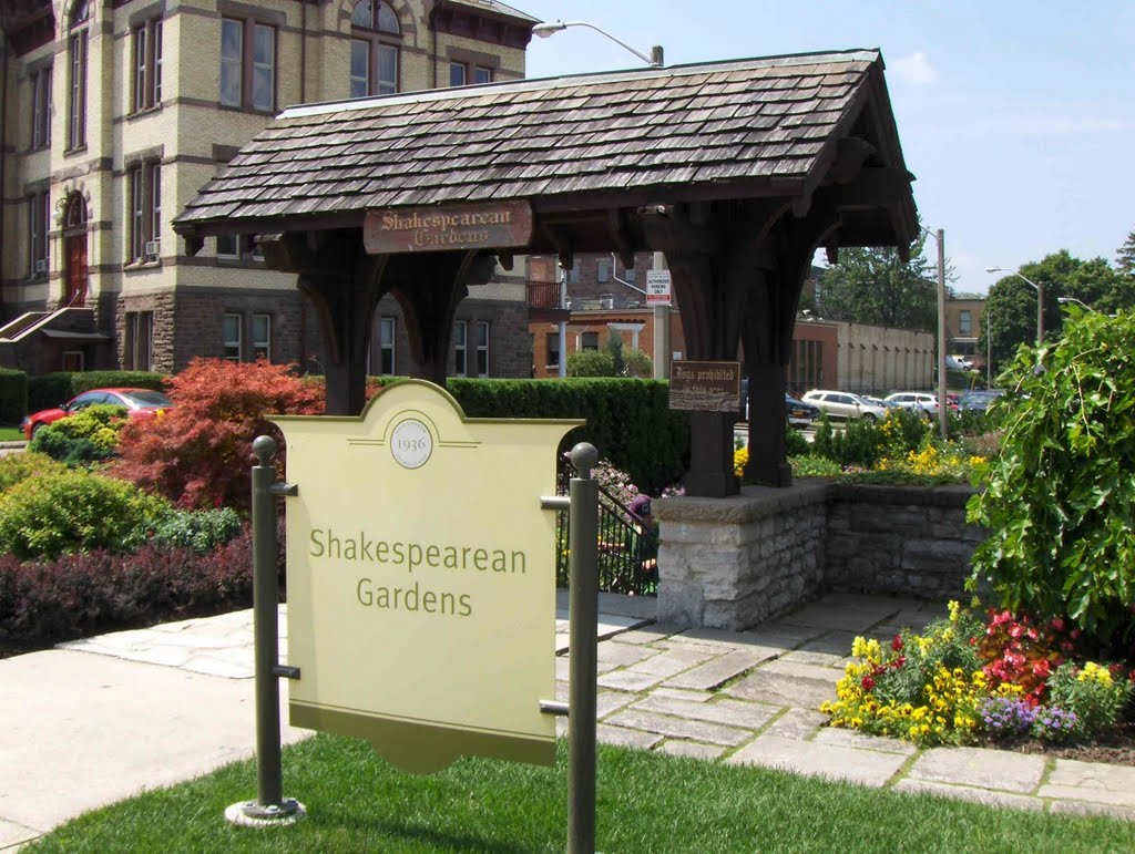Shakespearean Gardens, GLCT