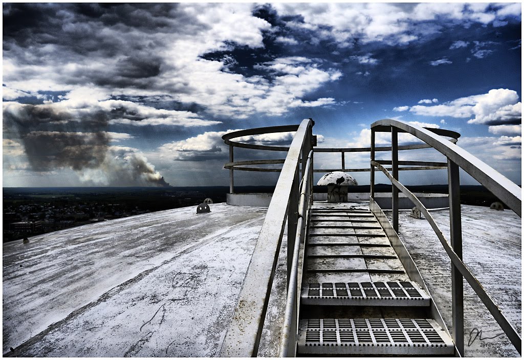Top of Hollinger Standpipe Looking North-West (forest fire on horizon)