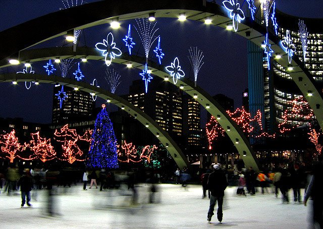 Toronto_City_Hall