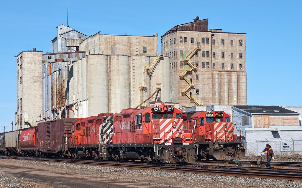 Rail operations in Thunder Bay.