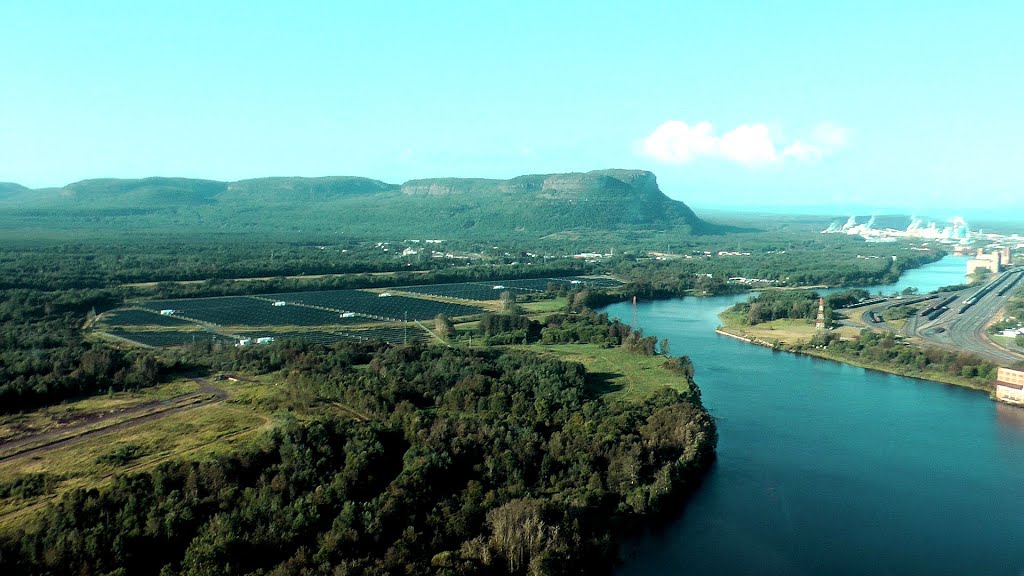 Thunder Bay Mt McKay and the Kam River.