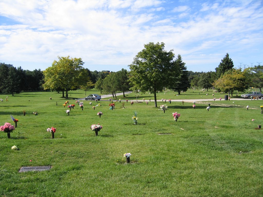 Holy Cross Cemetery