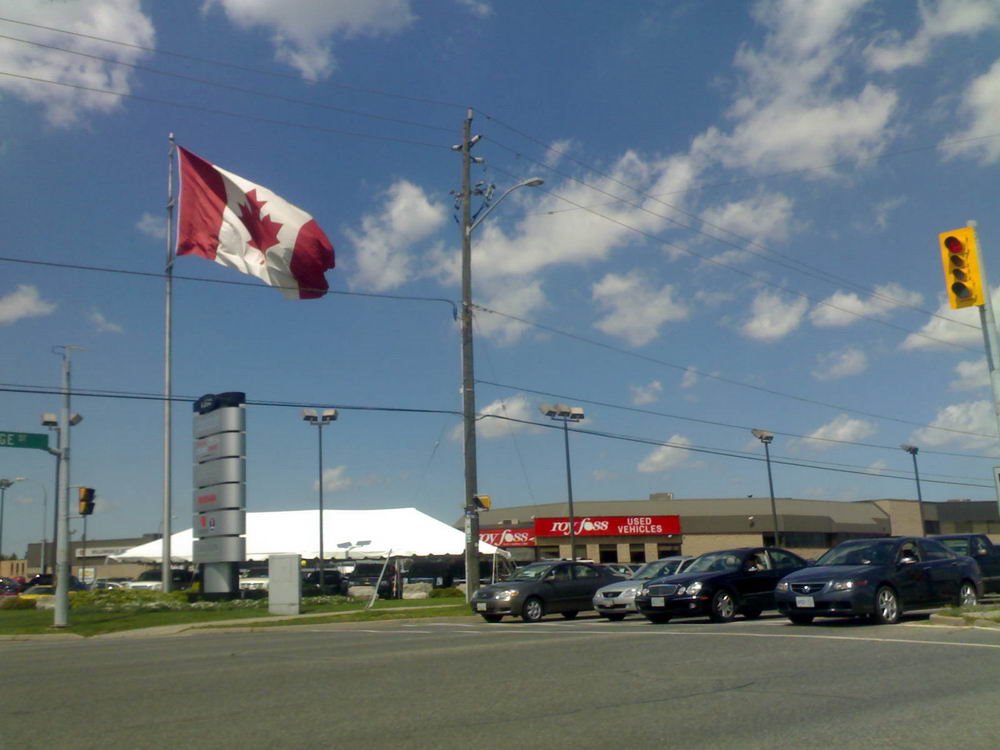 Yonge St & Meadowview Ave