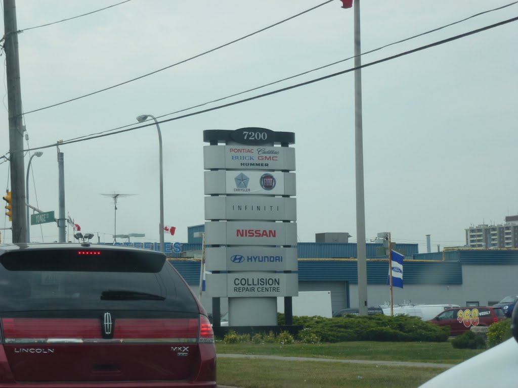 7200 Yonge Street, Thornhill, Ontario, Canada