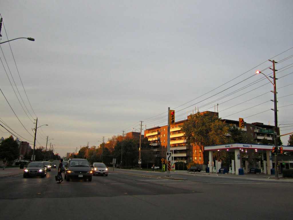 Yonge St and Clark Ave, Thornhill - October 10, 2011