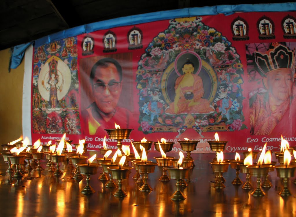 Altar near Tsechenling temple