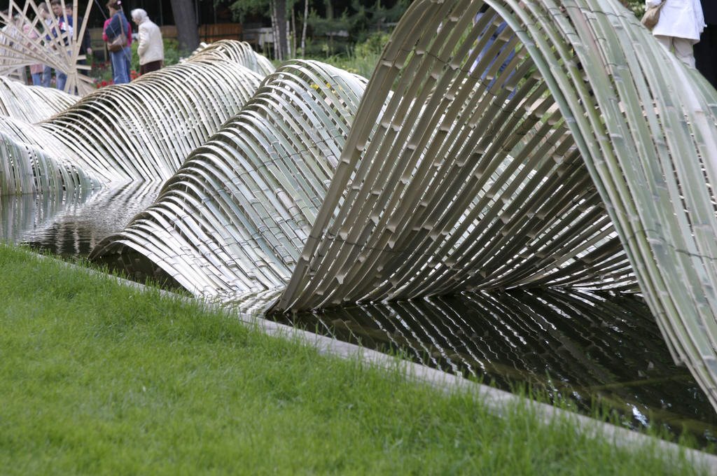 Aptekarskiy Ogorod (Botanical garden MSU). Japan Art. June 2005. — Аптекарский огород (Ботанический сад МГУ). Японская выставка. Июнь 2005.