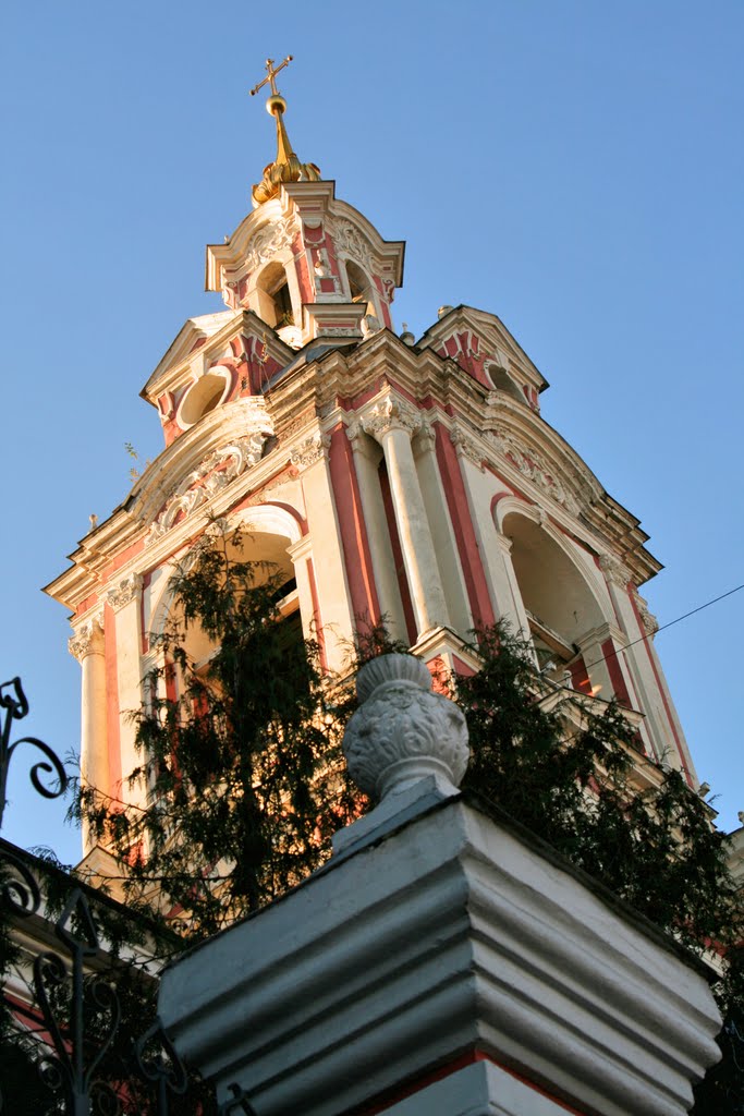 Moscow. Where tourists do not go. Church of Nikita great martyr, at the Old Basman Street. The bell tower.