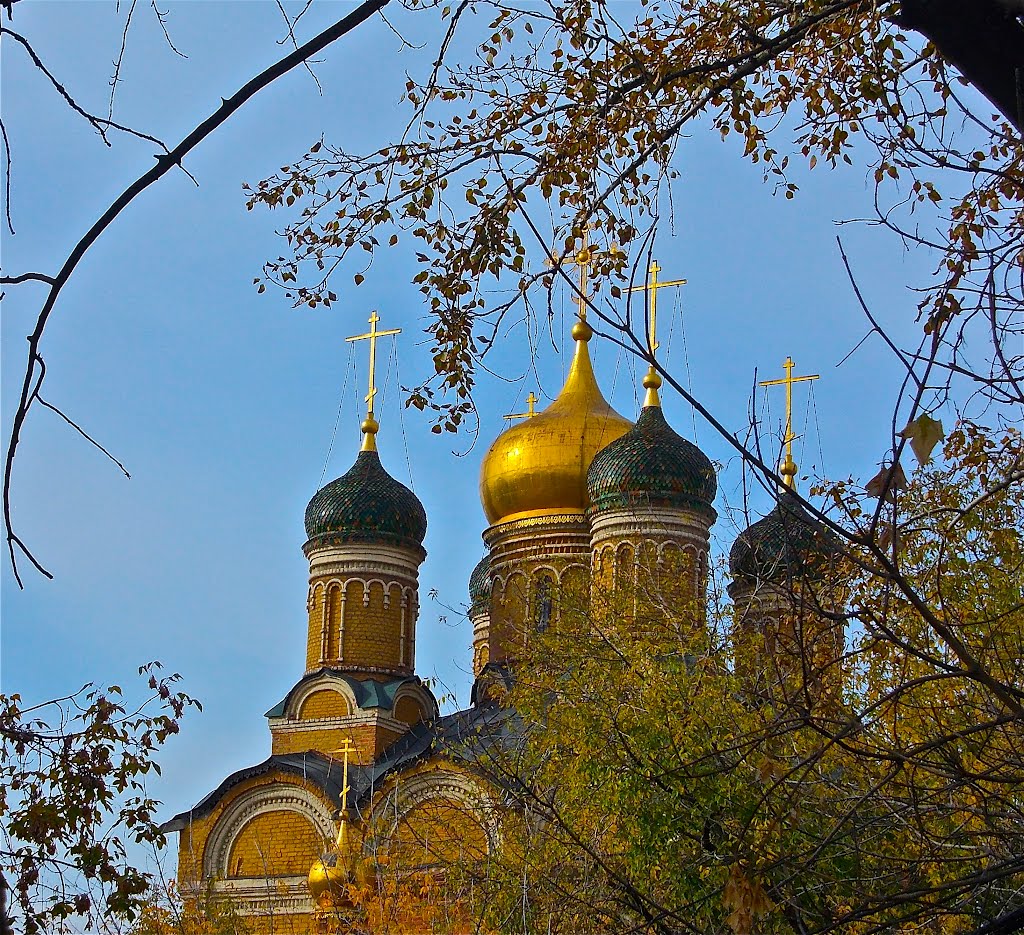 Москва. Варварка. Храм Иконы Божией Матери Знамение. Hidden gold.