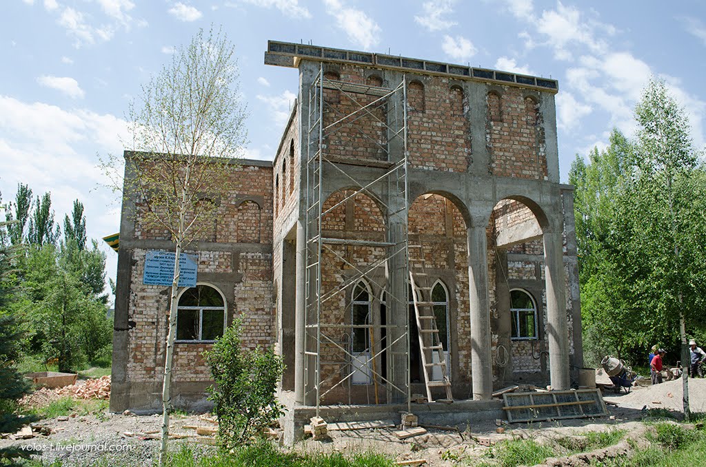 Строительство здания музея Хусейна Карасаева (июнь 2013г.)