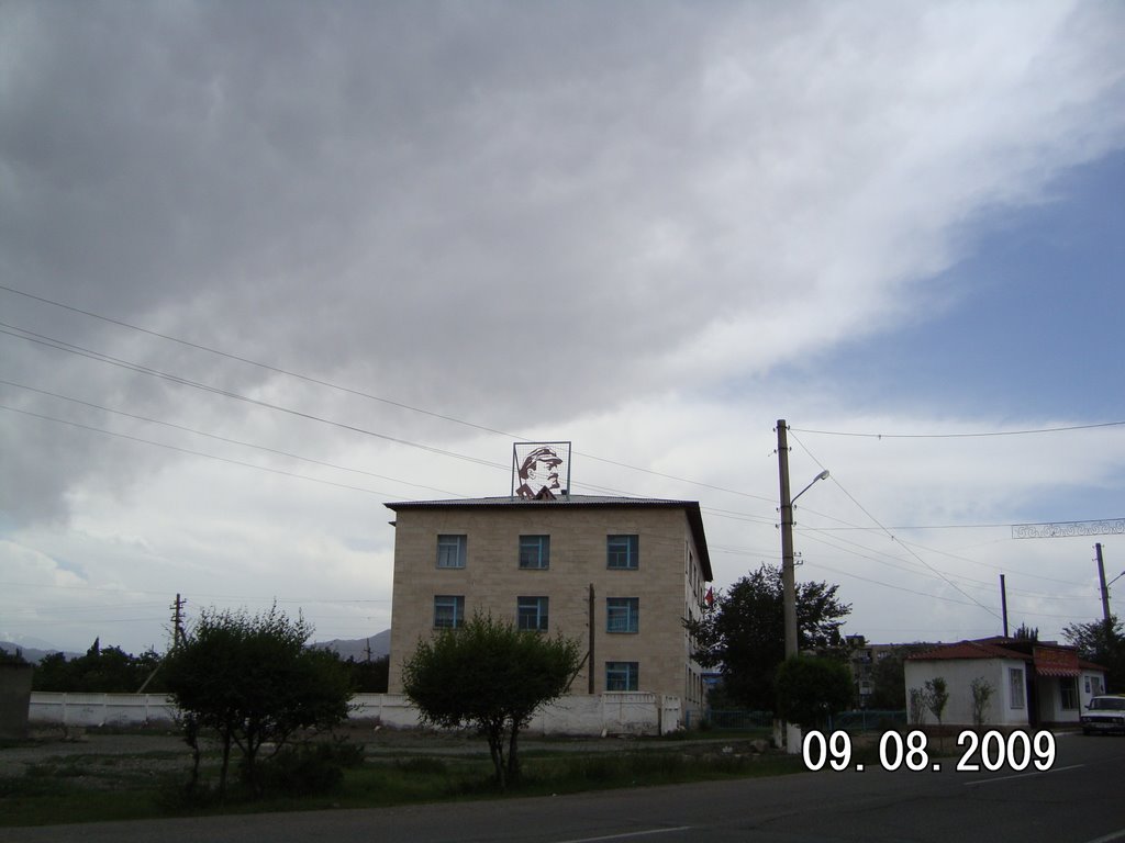Ленин жил,Ленин живёт,Ленин будет жить!!! Август 2009.