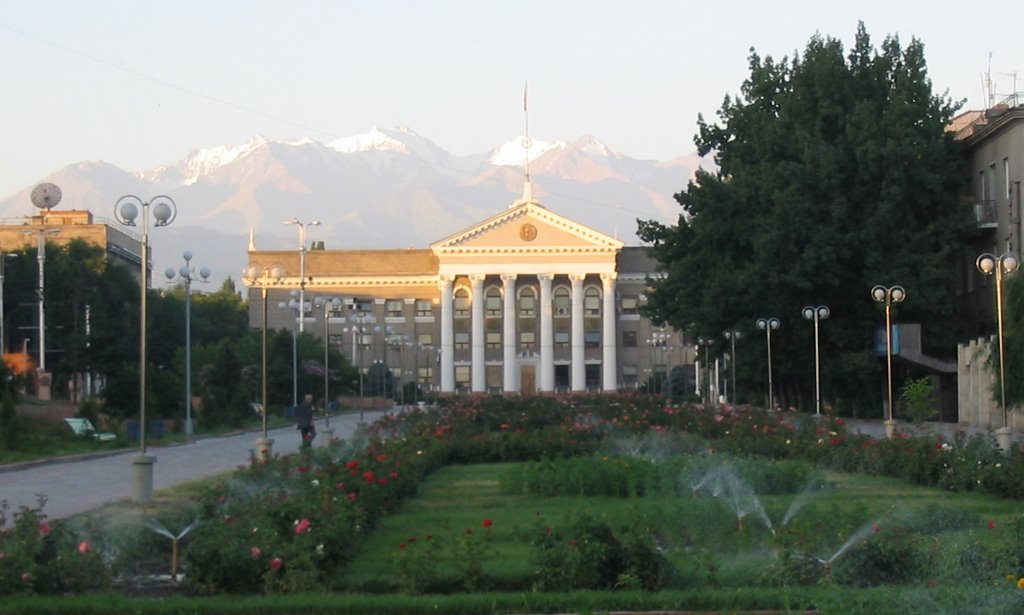 Morgenstimmung auf dem Manasplatz