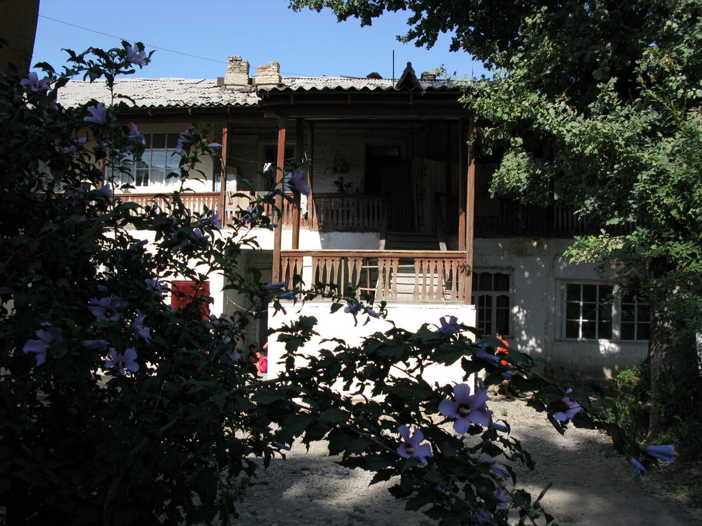Osh, house, courtyard