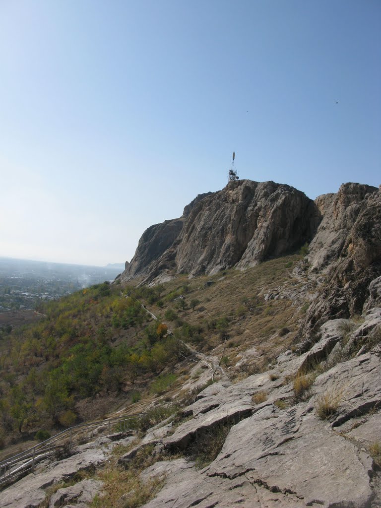 Osh, trail on the Suleyman hill